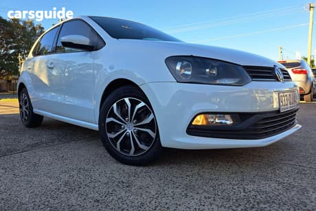 White 2016 Volkswagen Polo Hatchback 66 Tsi Trendline