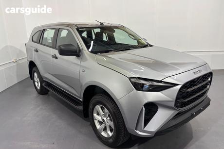 Silver 2026 Isuzu MU-X Wagon Ls-M (4X4)