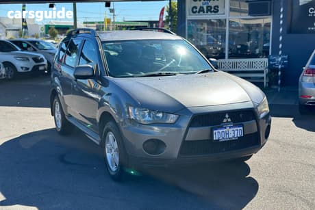 2011 Mitsubishi Outlander LS