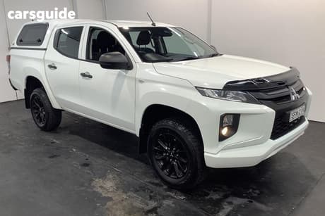 White 2021 Mitsubishi Triton Double Cab Pick Up Glx (4X4)