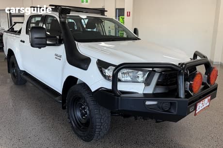 White 2021 Toyota Hilux Double Cab Pick Up Sr (4X4)