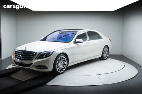 White 2015 Mercedes-Benz UNKNOWN Sedan