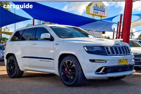 White 2016 Jeep Grand Cherokee Wagon Srt 8 (4X4)