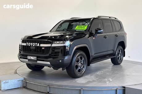 2025 Toyota Landcruiser Lc300 Gr-S (4X4)