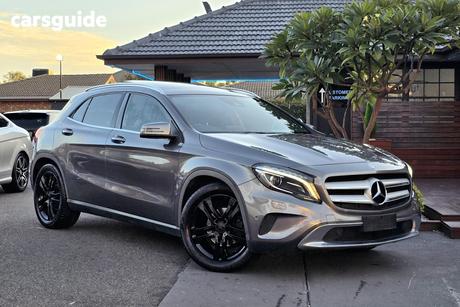 Grey 2016 Mercedes-Benz GLA220 Wagon D