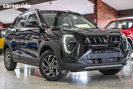 Black 2025 Mahindra Xuv 3Xo Wagon Ax5L