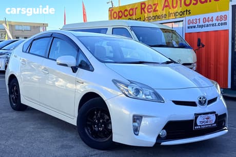 2015 Toyota Prius I-Tech Hybrid