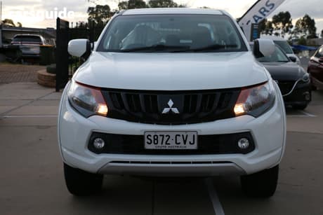 White 2017 Mitsubishi Triton Dual Cab Utility Glx