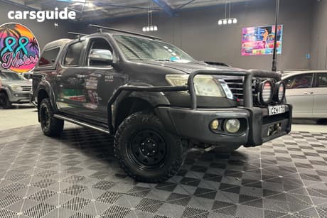 Grey 2012 Toyota Hilux Dual Cab Pick-up Sr5 (4X4)