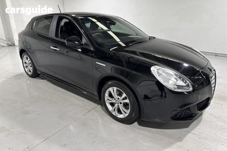 Black 2013 Alfa Romeo Giulietta Hatchback Progression 1.4