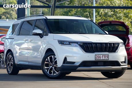 White 2021 Kia Carnival Wagon Si
