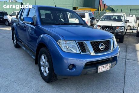 Blue 2014 Nissan Navara Dual Cab Pick-up St (4X2)
