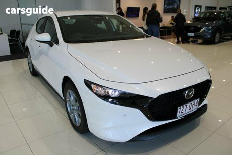 White 2025 Mazda 3 Hatchback G20 Pure
