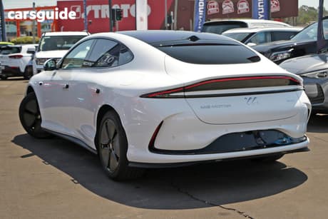 White 2025 MG Im5 Sedan Premium