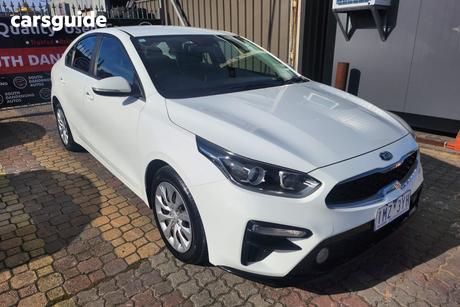 White 2018 Kia Cerato Sedan S