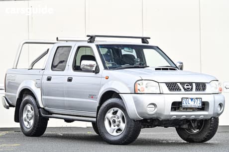 Silver 2012 Nissan Navara Dual Cab Pick-up St-R (4X4)