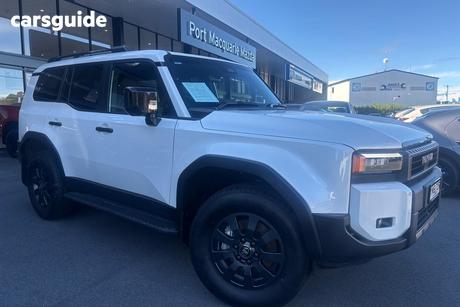 White 2024 Toyota Landcruiser Prado Wagon Altitude