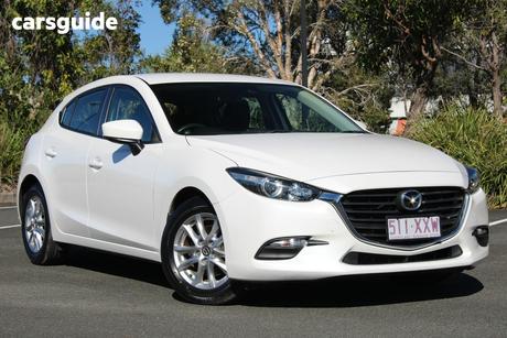 White 2018 Mazda 3 Hatchback Neo Sport