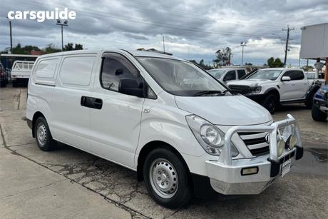 White 2017 Hyundai Iload Van 3S Liftback