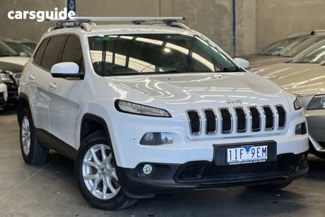 White 2016 Jeep Cherokee Wagon Longitude (4X4)