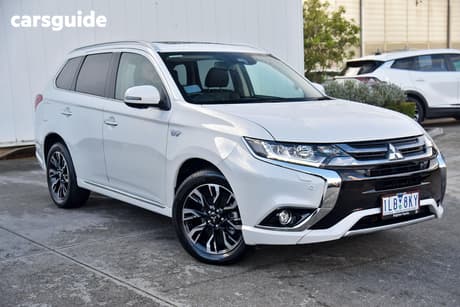 2017 Mitsubishi Outlander Exceed Phev (Hybrid)
