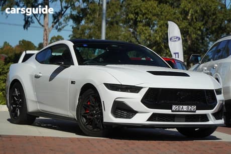 White 2025 Ford Mustang Fastback Gt 5.0 V8