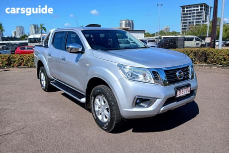 Silver 2019 Nissan Navara Dual Cab Pick-up St (4X4)