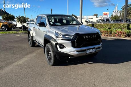 Silver 2024 Toyota Hilux Double Cab Pick Up Gr-Sport (4X4)