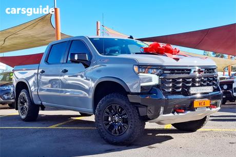 Grey 2023 Chevrolet Silverado Crew Cab Pickup 1500 Zr2