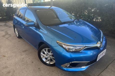 Blue 2016 Toyota Corolla Hatchback Ascent Sport