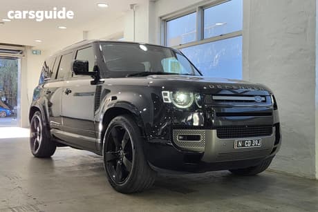 Black 2021 Land Rover Defender Wagon 110 D300 X-Dynamic Hse (220Kw)