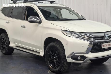 White 2016 Mitsubishi Pajero Sport Wagon Exceed (4X4) 7 Seat