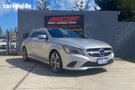 Silver 2013 Mercedes-Benz CLA Coupe 200 117