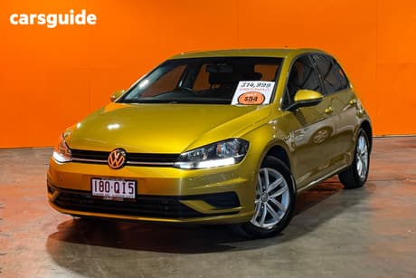 Gold 2017 Volkswagen Golf Hatchback 110 Tsi