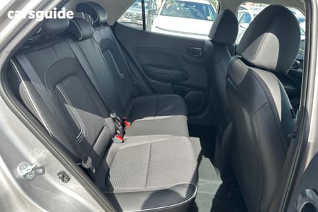 Silver 2025 Hyundai Venue Wagon Active