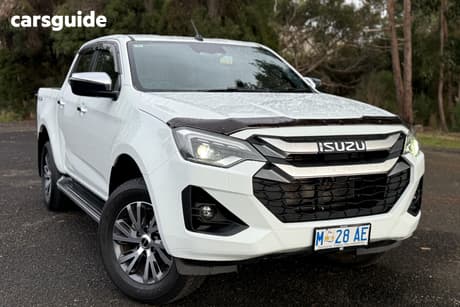 White 2024 Isuzu D-MAX Crew Cab Utility Ls-U (4X4)