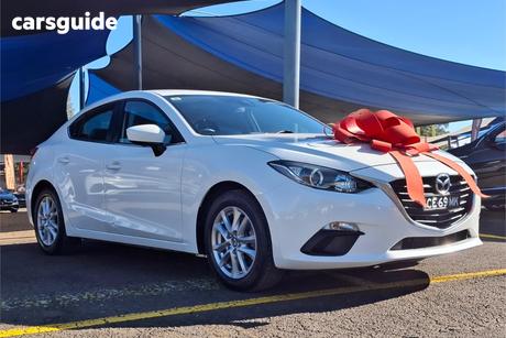 White 2014 Mazda 3 Sedan Touring