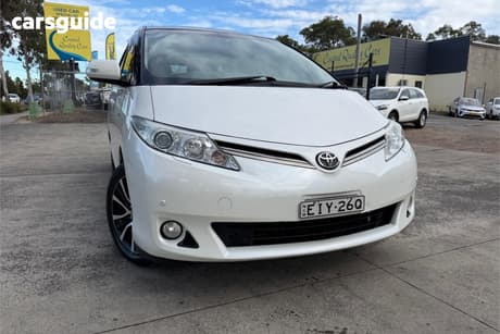 White 2015 Toyota Tarago Wagon Ultima V6