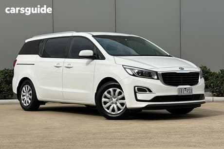 White 2019 Kia Carnival Wagon S