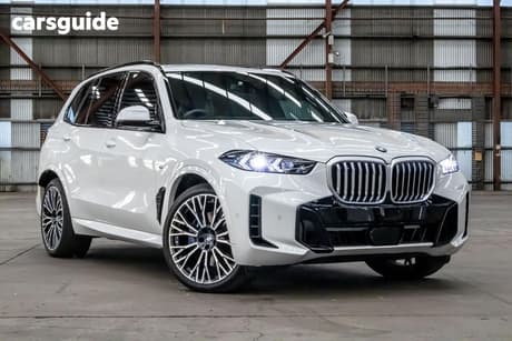 White 2024 BMW X5 Wagon Xdrive30D M Sport Mhev