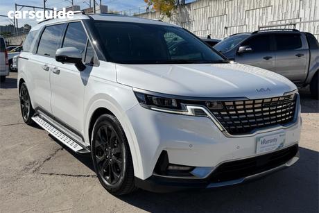White 2023 Kia Carnival Wagon Platinum