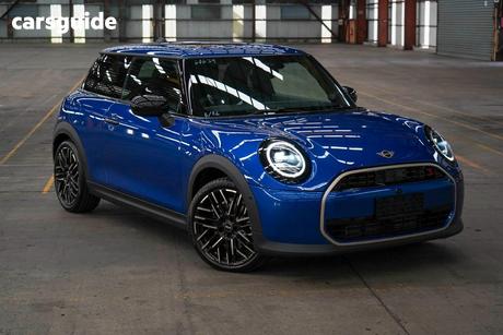Blue 2024 Mini Cooper Hatch S FAVOURED F