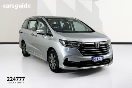 Silver 2021 Honda Odyssey Wagon Vil7