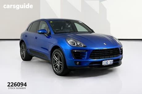 Blue 2017 Porsche Macan Wagon