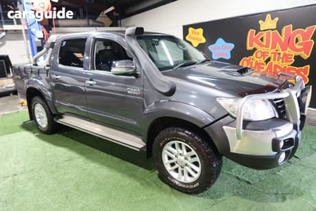 Grey 2014 Toyota Hilux Dual Cab Pick-up Sr5 Black (4X4)