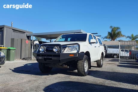 White 2016 Isuzu D-MAX Crew Cab Utility Sx Hi-Ride (4X2)