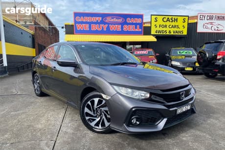 Grey 2019 Honda Civic Hatchback Vti-S
