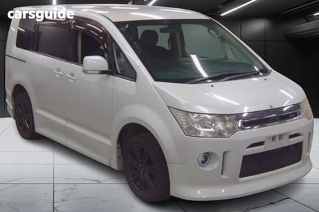 White 2007 Mitsubishi Delica SUV D5 G NAVI