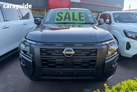 Grey 2025 Nissan Navara Dual Cab Pick-up St (4X4)