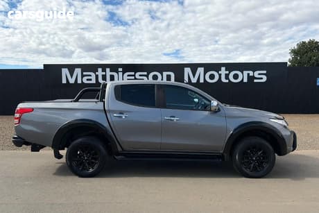 Grey 2017 Mitsubishi Triton Dual Cab Utility Gls (4X4) Sports Edt